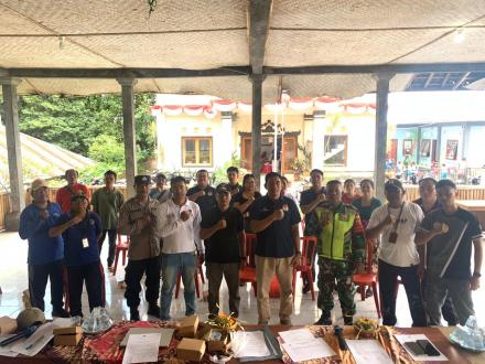 RAPAT PLENO REKAPITULASI DPHP DESA KAYUPUTIH